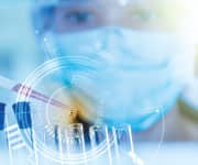 Scientist experiments with senescent cells