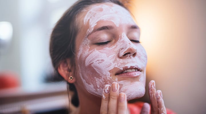 Make time for yourself with a peeling face mask