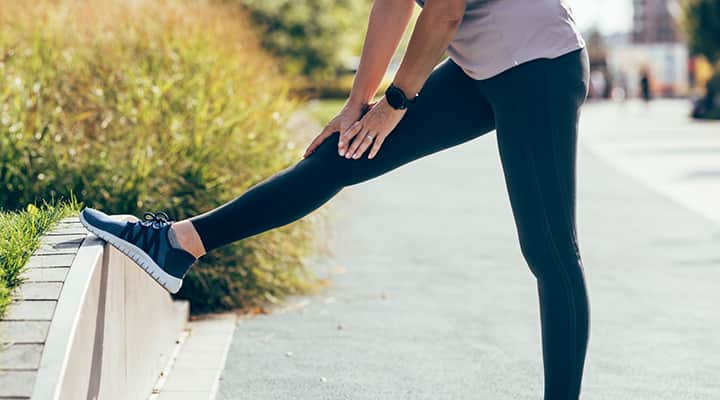 A good way to stretch your calf