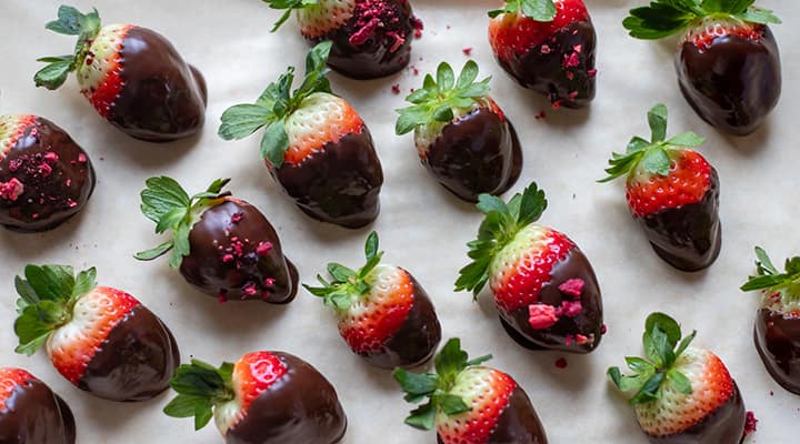 How to Make Chocolate Covered Strawberries - Life Extension