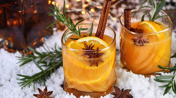 Mulled apple cider can be served with or without alcohol