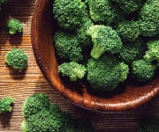 Cruciferous vegetable broccoli that high consumption reduces risk