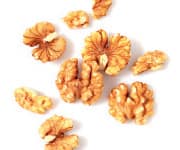 Shelled raw walnuts that contain high amounts of omega-3